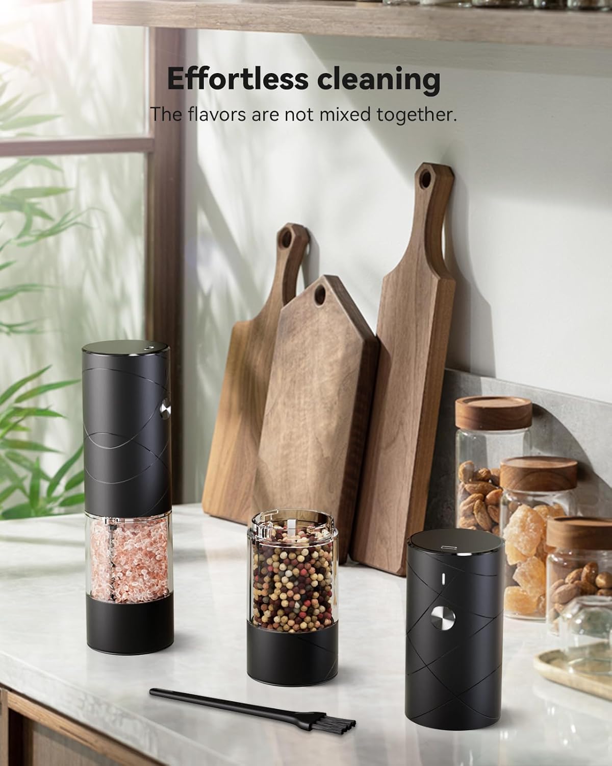 Electric Salt or Pepper Grinder with Adjustable Coarseness, Rechargeable Automatic Salt or Pepper Grinder with One Hand Operated and LED Light, Salt Grinder & Pepper Mill for Family BBQ
