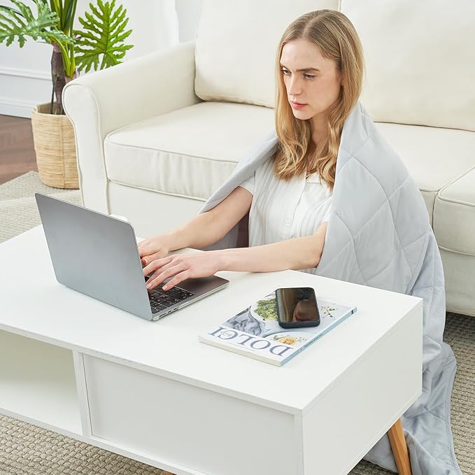 Cozy Bliss Cooling Throw Blanket for Hot Sleepers, Q-Max 0.4 Cooling Comfort 50x70, Cold Blankets for Night Sweats Sleeping, Ultra-Cool Lightweight Breathable Summer Blanket for Bed Travel