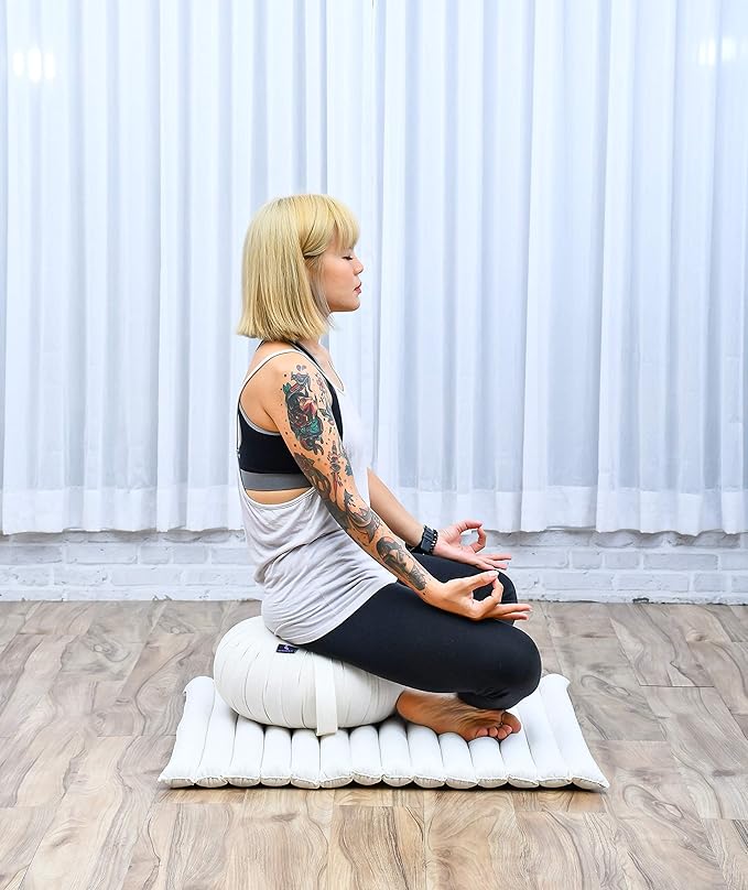Leewadee Meditation Cushion Set – 1 Round Zafu Meditation Pillow and 1 Square Roll-Up Zabuton Meditation Mat, Pillows Bundle Filled with Kapok