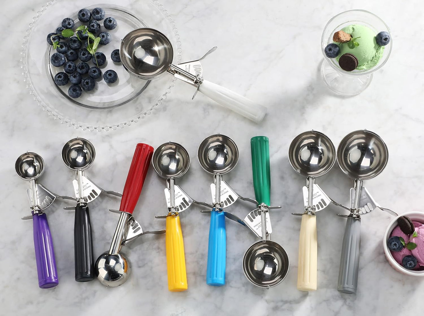 New Star Foodservice 34806 Commercial-Grade Thumb Press Food Disher/Ice Cream Scoop, 18/8 Stainless Steel, 3.25 oz, Size 12, Green