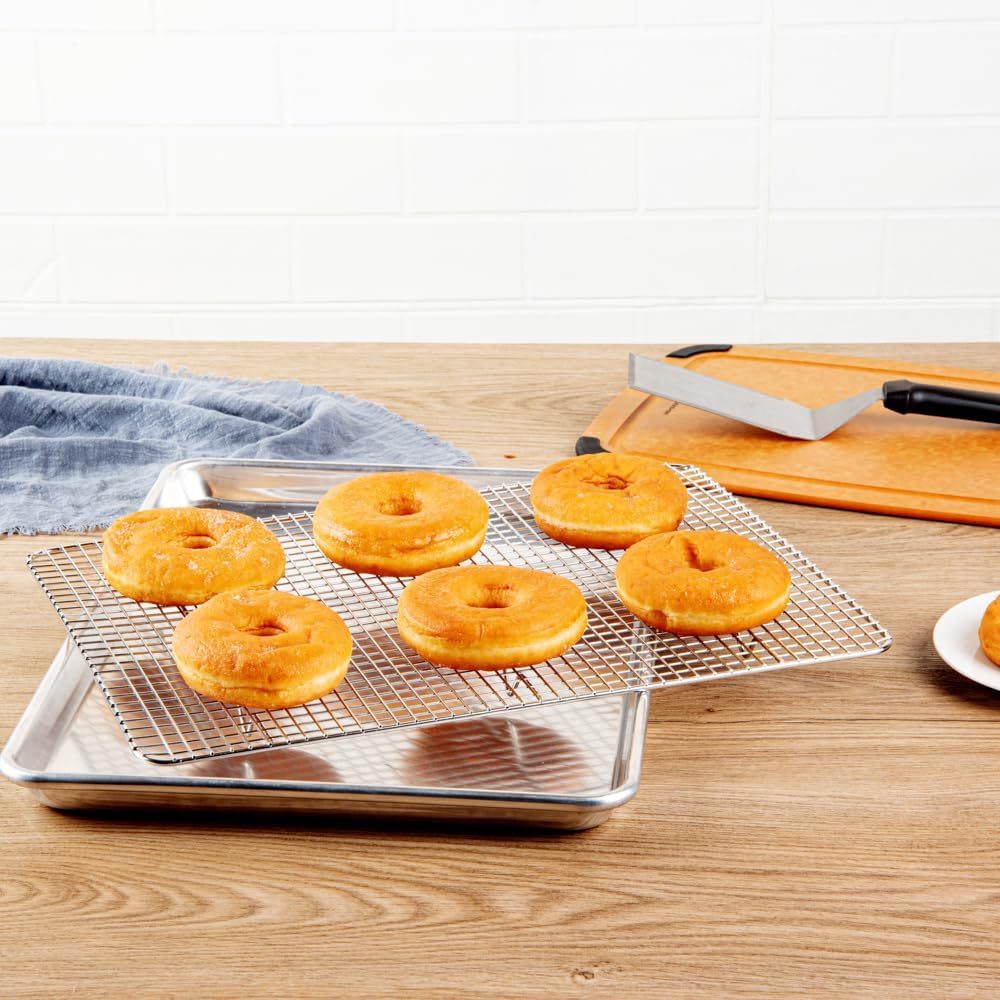 Restaurantware Met Lux 11.8 x 16.9 Inch Wire Baking Rack 1 Heavy-Duty Oven Wire Rack - Fits Half Size Sheet Pan Dishwashable Stainless Steel Cooling Rack Elevated Feet Oven-Ready Up To 575F