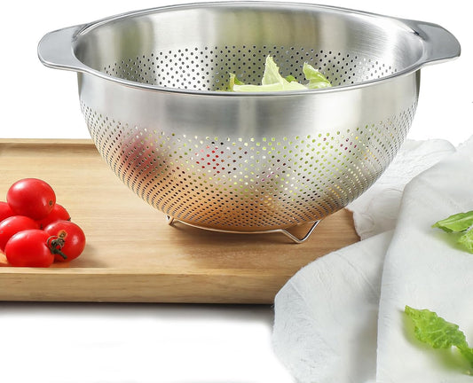 18/8 Stainless Steel Microwell Colander, 3.5QT Large Capacity with Handle Kitchen Food Strainer Basket for Washing Vegetables, Fruits, Rice, and Pasta (primary colour, 3.5QT)