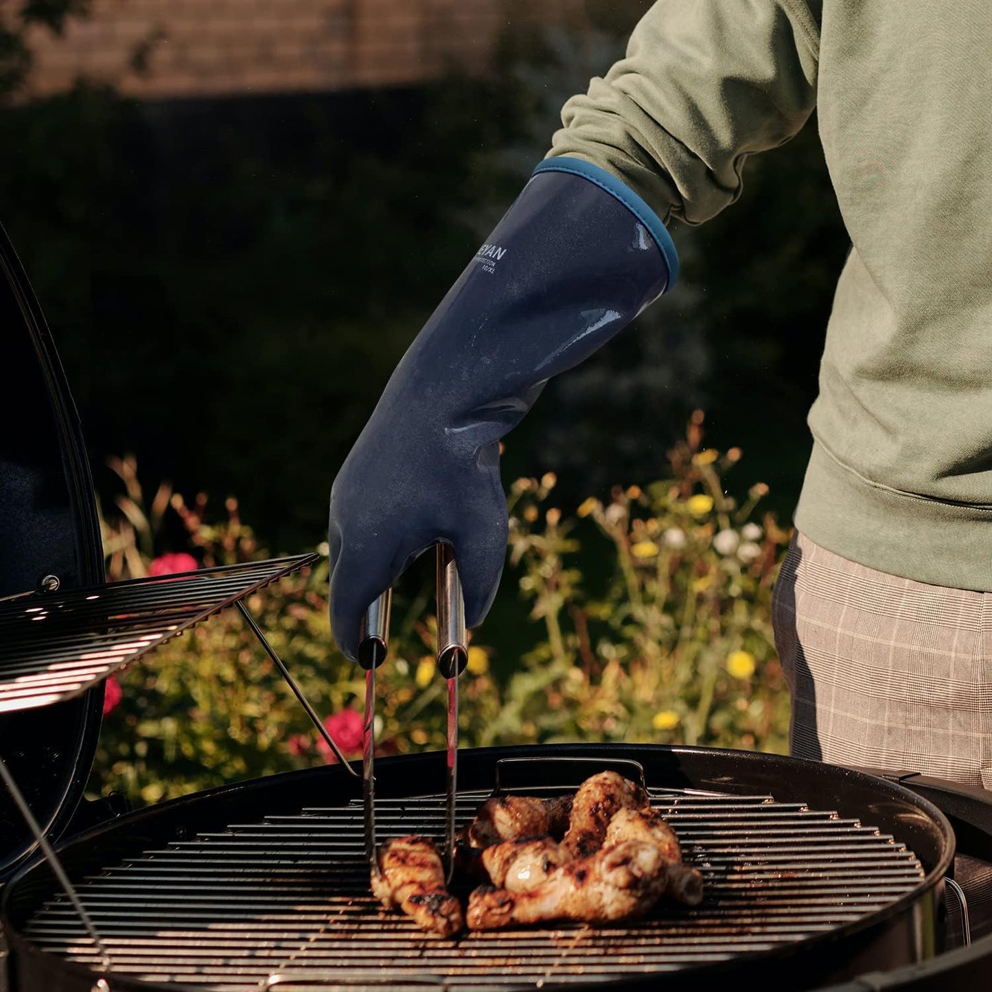 DEYAN Silicone BBQ Gloves, 932°F Heat Resistant Oven Gloves with Fingers, Kitchen Waterproof Hot Proof Glove for Fryer, Smoker, Baking, Cooking, Cutting(9/L)