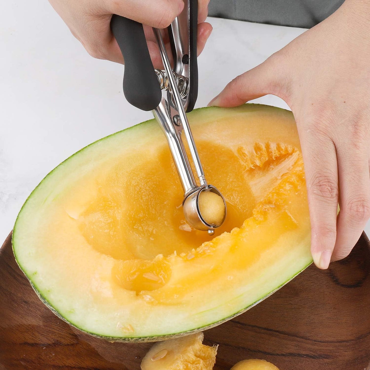 Small Cookie Scoop Set - 2 PCS Include 1 tsp / 2 tsp Cookie Dough Scoops, Cookies Scoops for Baking, Made of 18/8 Stainless Steel, Good Soft Grips, Quick Trigger Release