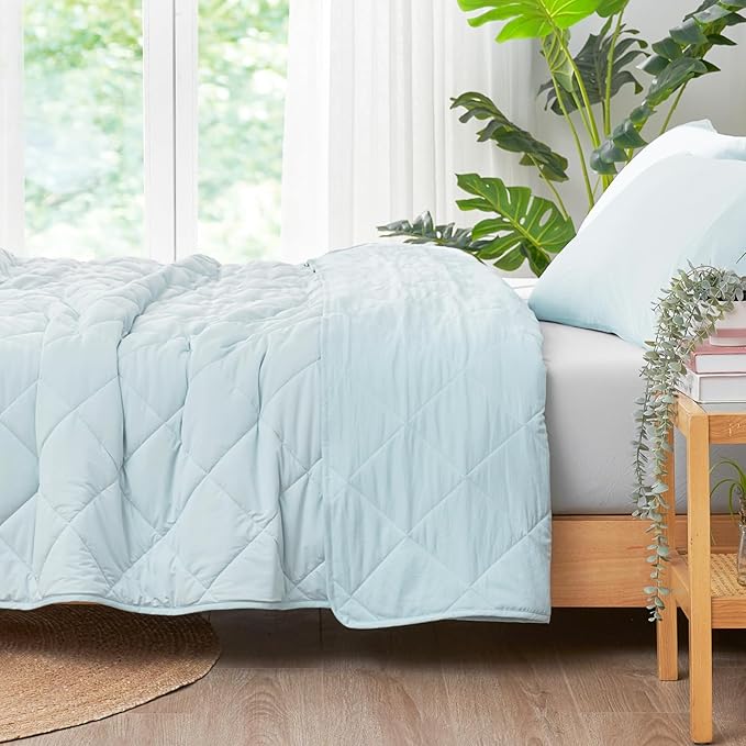 Cozy Bliss Cooling Blanket for Hot Sleepers, Q-Max 0.4 Cooling Comfort Queen Size, Cold Blankets for Night Sweats Sleeping, Ultra-Cool Lightweight Breathable Summer Blanket for Bed