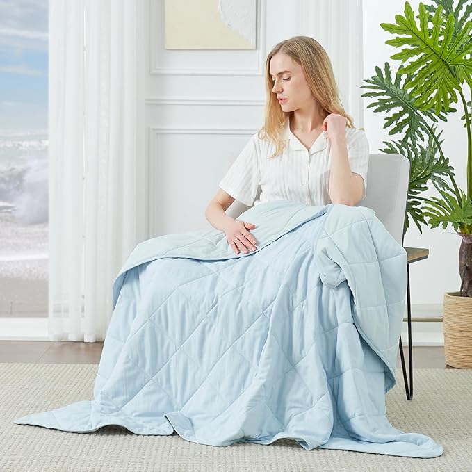 Cozy Bliss Cooling Throw Blanket for Hot Sleepers, Q-Max 0.4 Cooling Comfort 50x70, Cold Blankets for Night Sweats Sleeping, Ultra-Cool Lightweight Breathable Summer Blanket for Bed Travel