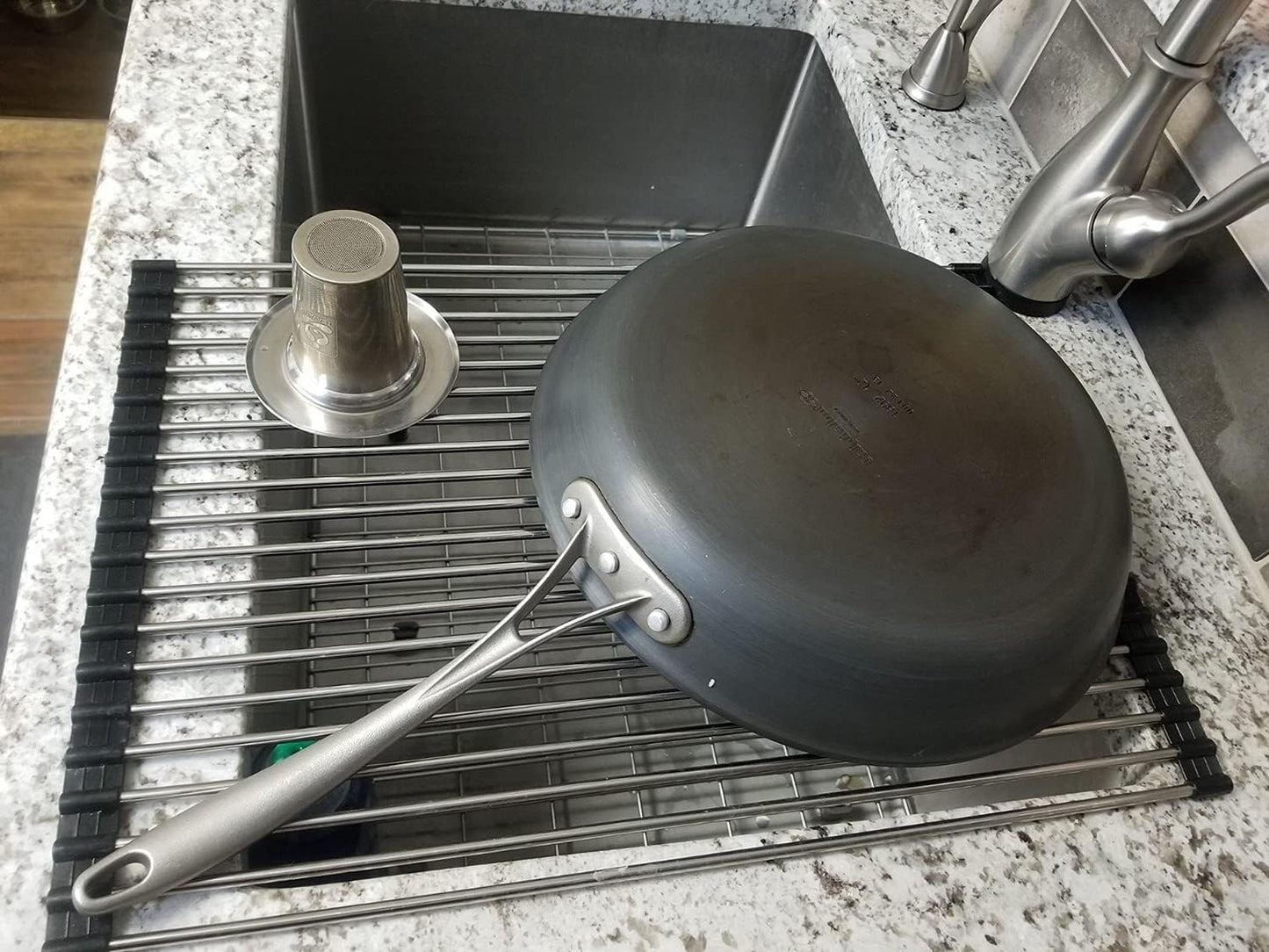 Ahyuan Roll up Dish Drying Rack Over The Sink Kitchen Roll up Sink Drying Rack Portable Dish Drainer Foldable Dish Drying Rack (Black, 20.5''X14'')