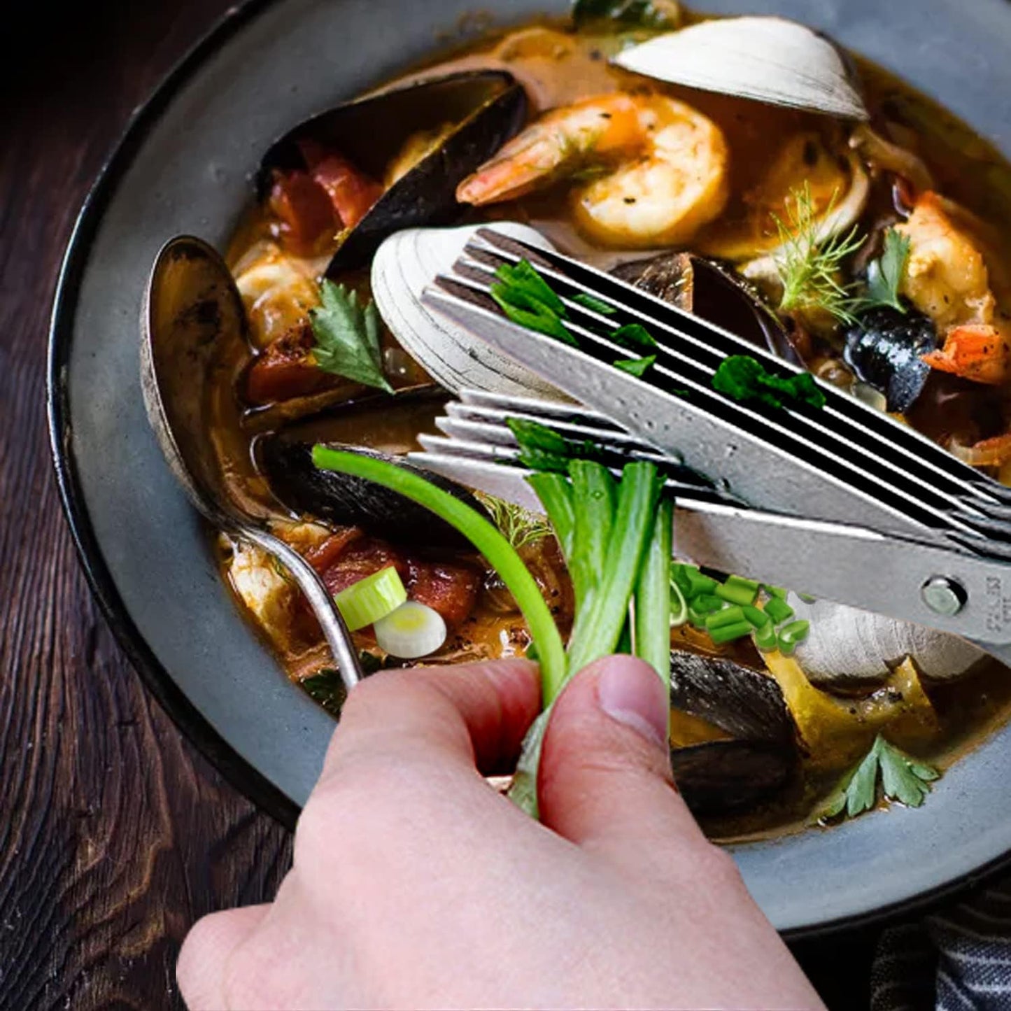 Herb Scissors Set,Multipurpose 5 Blade Kitchen Herb Cutter with Safety Cover and Cleaning Comb for Cutting Shredded Lettuce, Cilantro Fresh, Green Onion Fresh and etc.