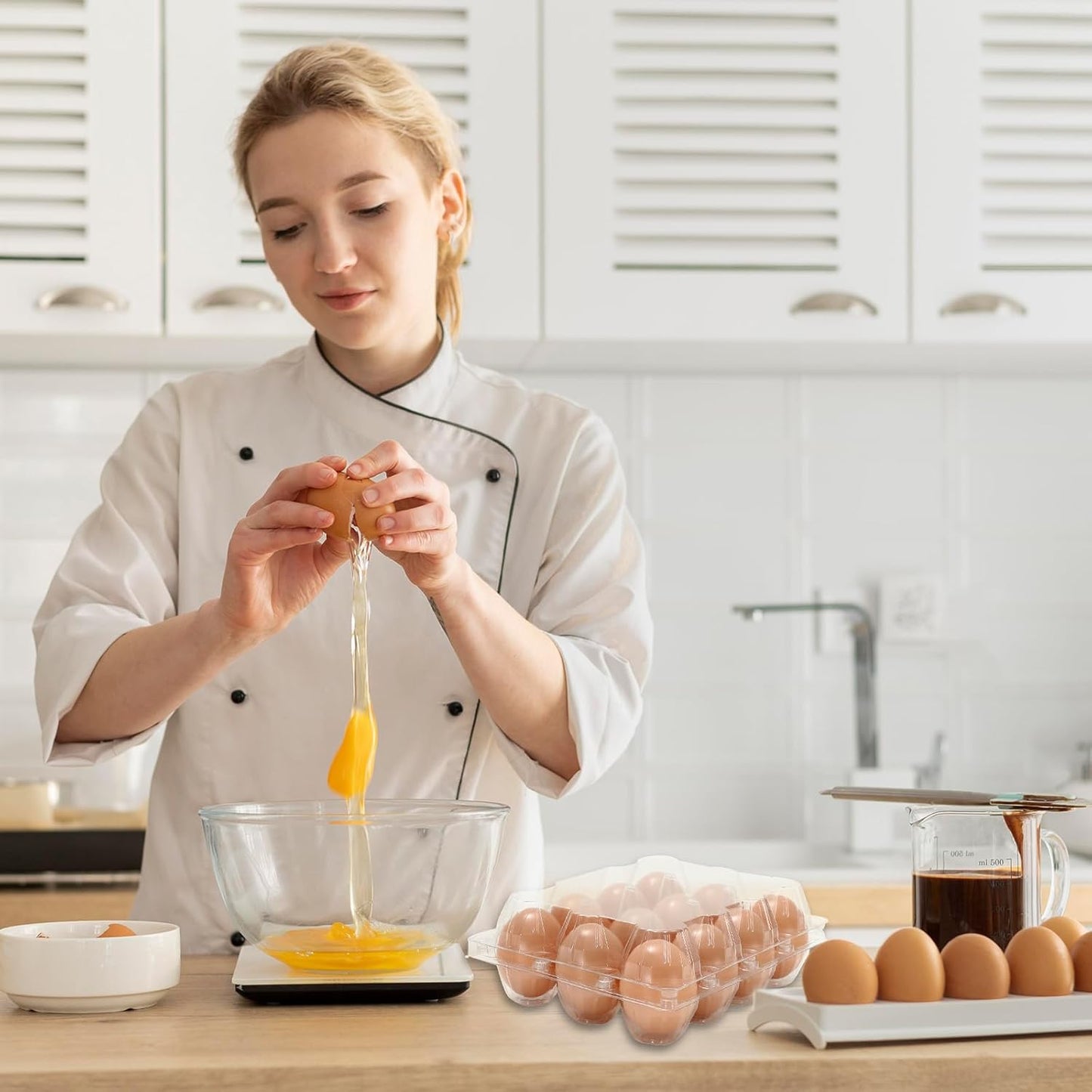 200Pcs Plastic Egg Carton Bulk Empty Clear Egg Tray Holder Container for Farm Business Market Home Kitchen Refrigerator Storage (3 x 4 Grids)