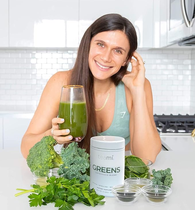 Teami Organic Super Greens Powder for Immunity & Digestion, Non-GMO Greens Superfood Powder to Support Energy, 16 superfood Ingredients, Sugar-Free Veggie Powder for Juice & Smoothie, 32 Servings