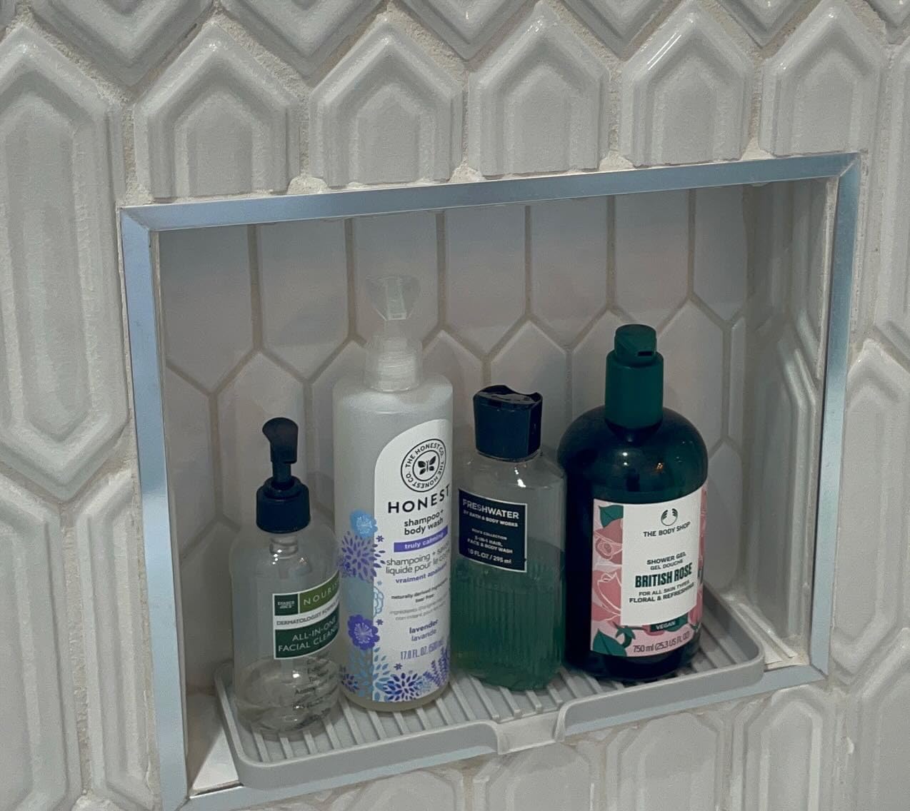 Happitasa Silicone Soap Dish Tray and Sponge Holder with Drain Chute | Bathroom and Kitchen Sink Organizer Caddy (Mocha, 12"x4", 7.4 Ounces)