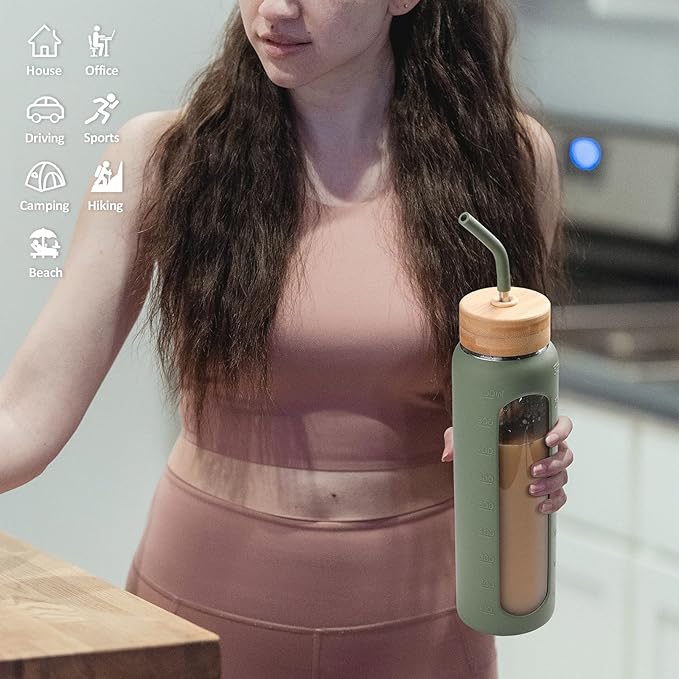 Kodrine Water Bottle with Straw, 24 oz Glass water Bottle with 2 Lids Bamboo Straw Lid and Spout Lid with Handle, 32 oz Clear Water Bottle Glass for Sports Travel, Waterbottle with Time Marker