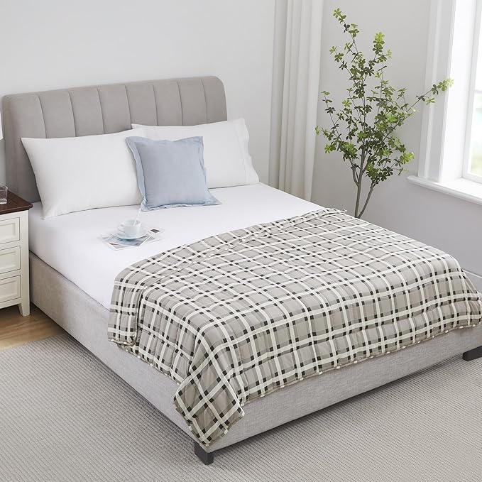 L'AGRATY Weighted Blanket - 60"x80" 15lbs Cooling Breathable Heavy Blanket Microfiber Material with Glass Beads for Adult All-Season Summer Fall Winter Soft Thick Comfort