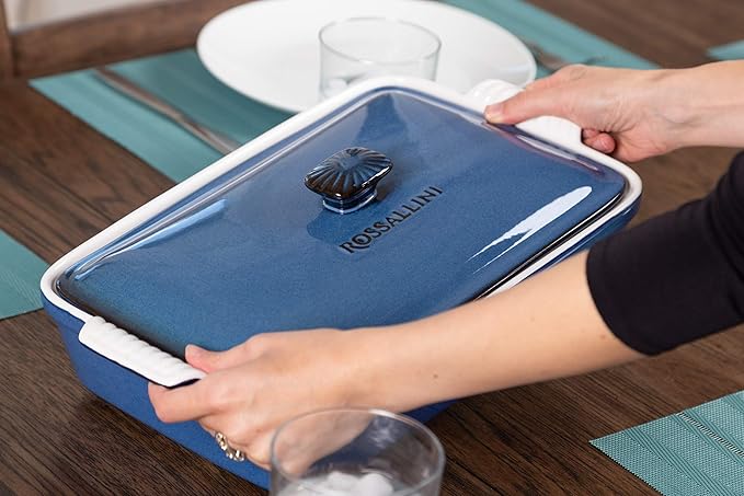 Stoneware Casserole Dish Bakeware Set with Lid, Covered Rectangular Dinnerware, Extra Large 4.23 Quart, 13 by 9 Inch, Blu Indaco [Reactive Blue]