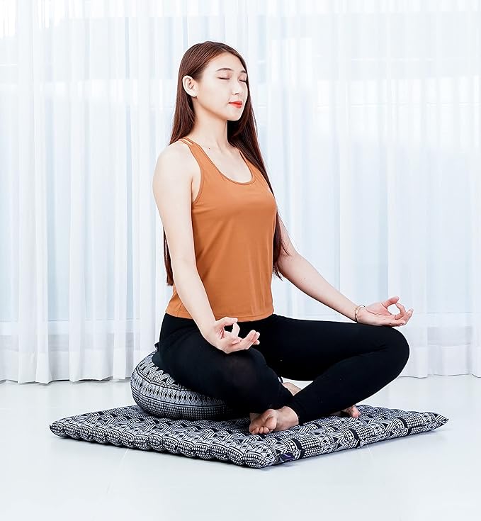 Leewadee Meditation Cushion Set – 1 Round Zafu Meditation Pillow and 1 Square Roll-Up Zabuton Meditation Mat, Pillows Bundle Filled with Kapok