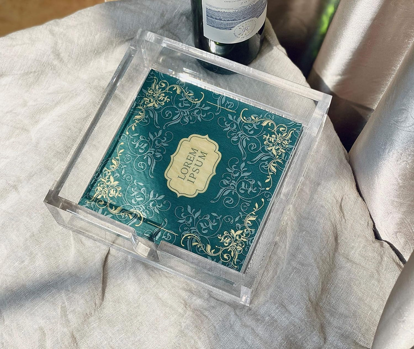 IEEK Acrylic Cocktail Paper Napkin Holder,Decorative Clear Cocktail Napkin Caddy Beverage Napkin holder,Pack of 1